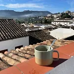 Проживання в сім'ї Casa Rustica *