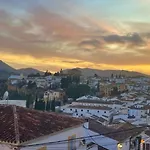 Проживання в сім'ї Casa Rustica